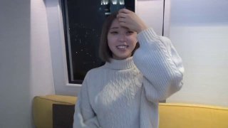 MAYA玛雅论坛国产欧美va欧美va香蕉在千人斩叫上女友再约昨晚骚骚萌妹双飞啪啪，镜头前掰穴特写非常粉嫩